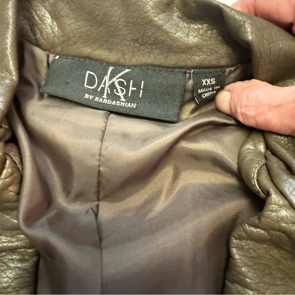 DASH by Kardashian Women's Brown Faux Leather Jacket Size XXS Peplum Pockets NEW - Picture 4 of 15